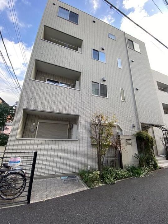 パティオフェリスの外観