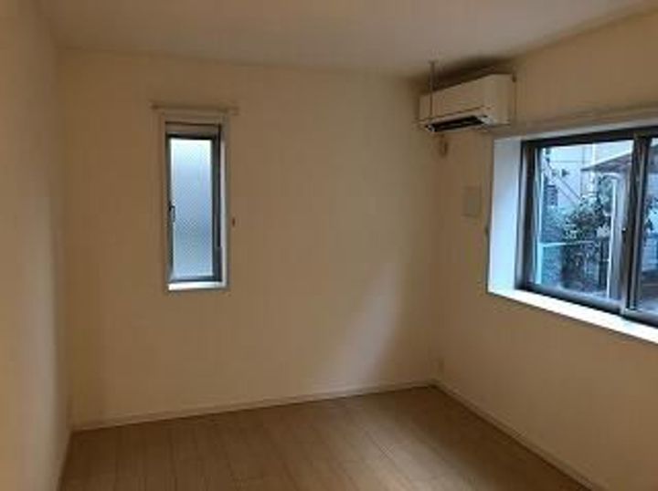 パティオフェリスの居間