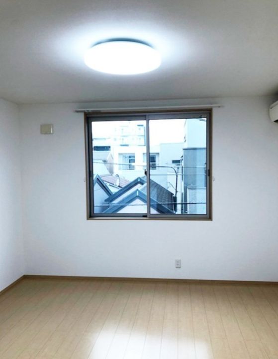 東京都大田区大森北6(アパート)の賃貸物件の居間