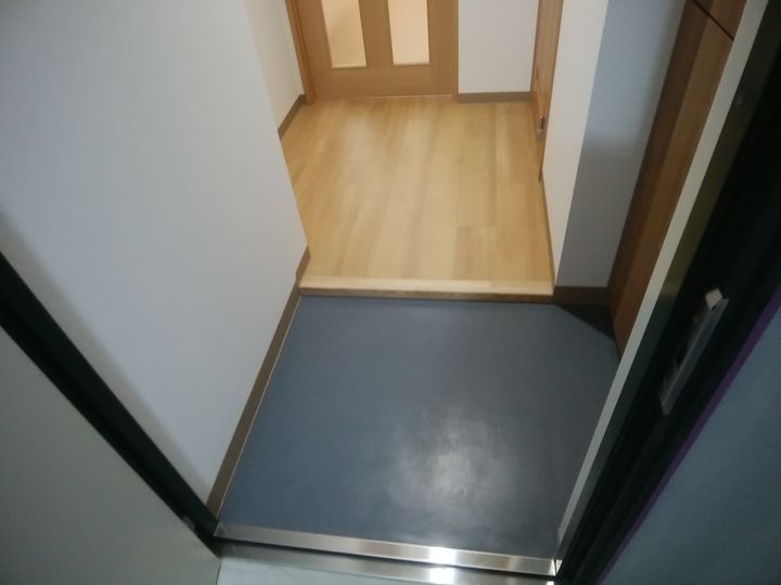 グラン・ドミール小田原弓ノ町の玄関