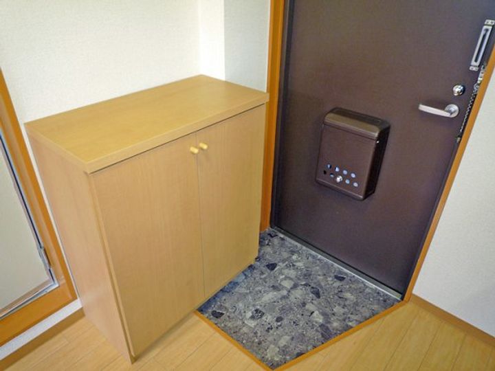 ウエルス瑞江の玄関