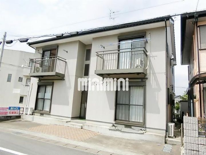 泉ハイツの外観