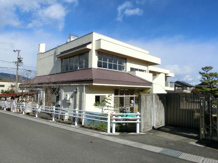 泉ハイツの周辺