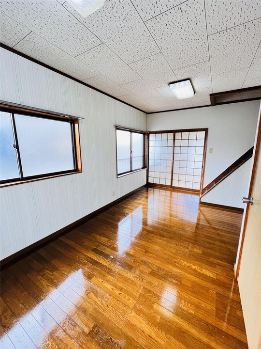 岳本アパート(浜田)の居間