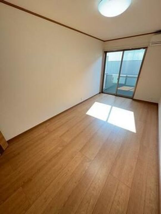 ティラーノ藍住II1号棟の居間
