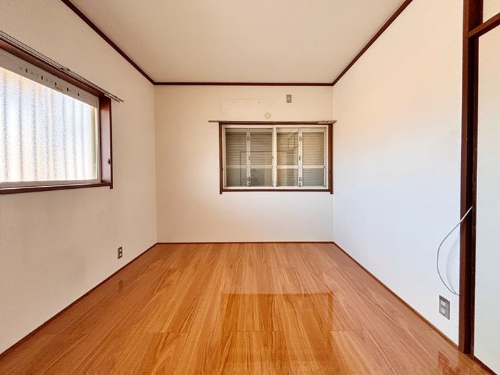ドミール小山の内装
