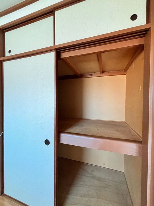 ドミール小山の内装