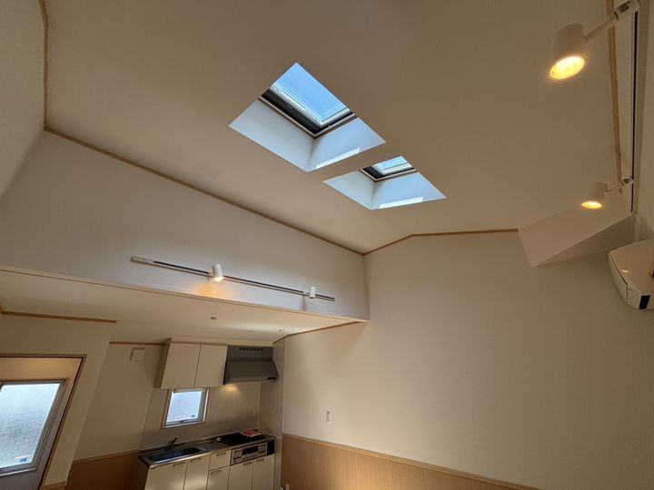 プール・トゥジュールの内装