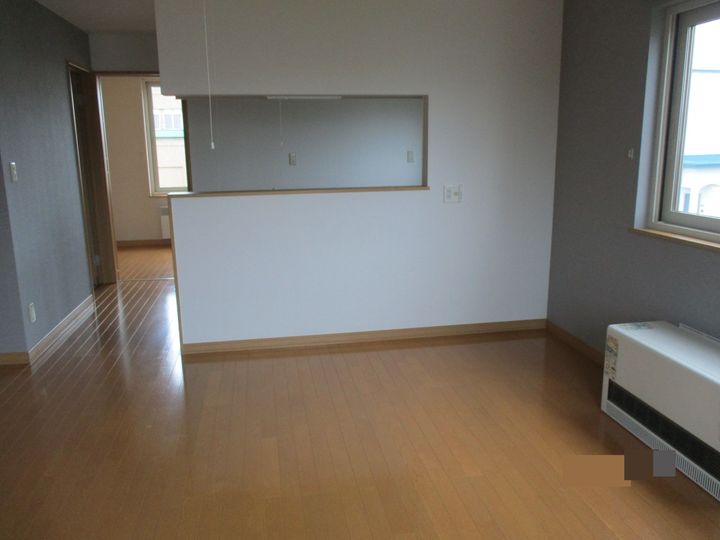 ジュピターハイツの居間