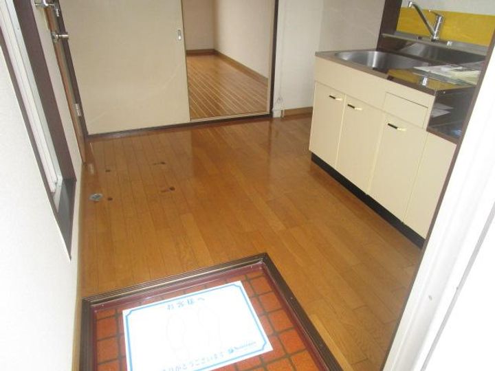 コーポ吉備路の玄関