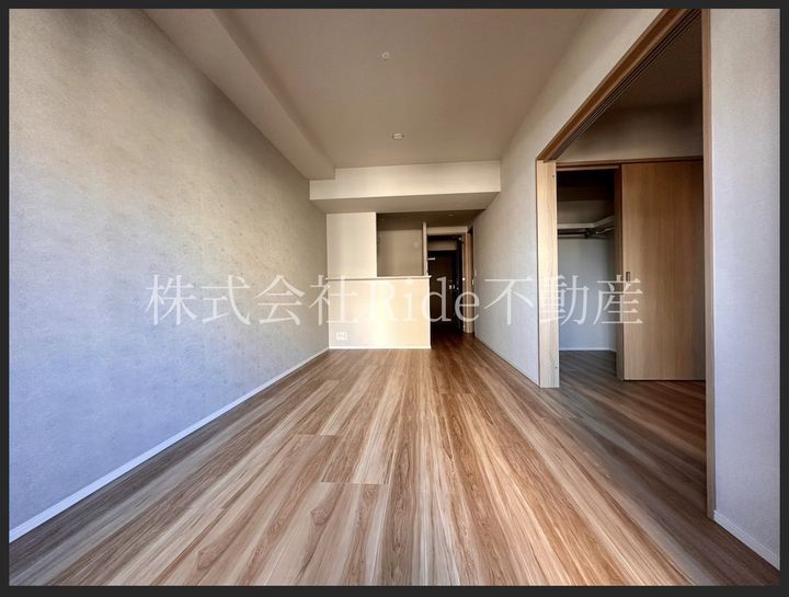 RJRプレシア南堀江の居間