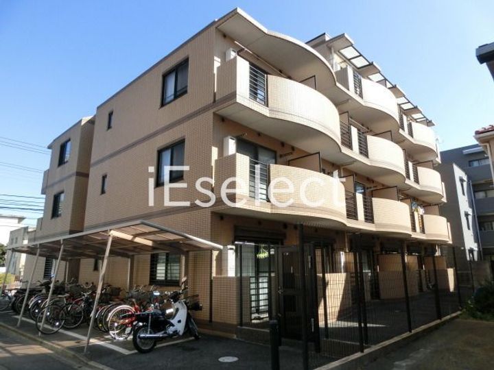 プラージュ美浜の外観