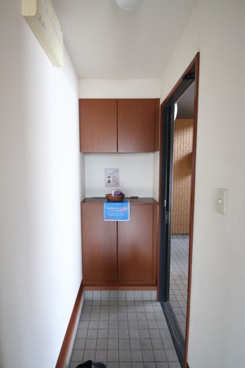 岡山県倉敷市福井(アパート)の賃貸物件の玄関
