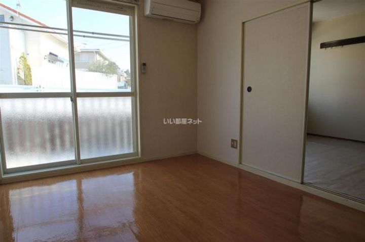 イトウハイツの居間