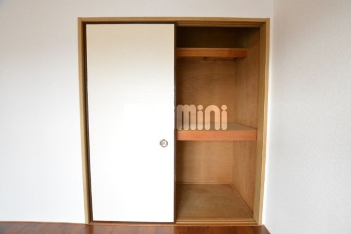 ハイツさつきの内装