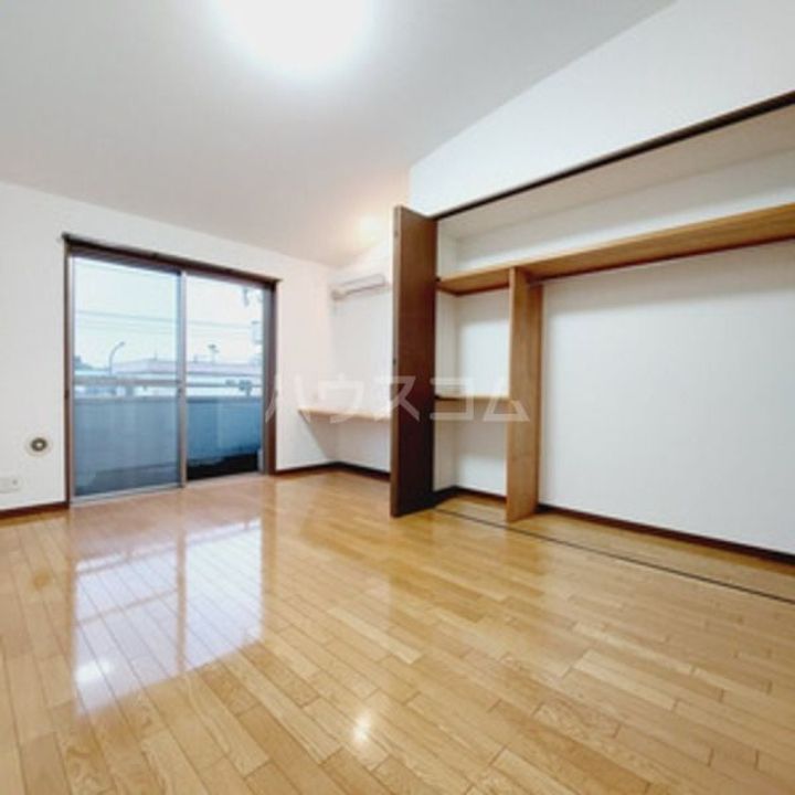 ドエルハーモニーB棟の居間