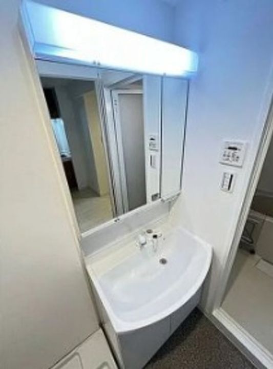 東京都杉並区和泉4(マンション)の賃貸物件の内装