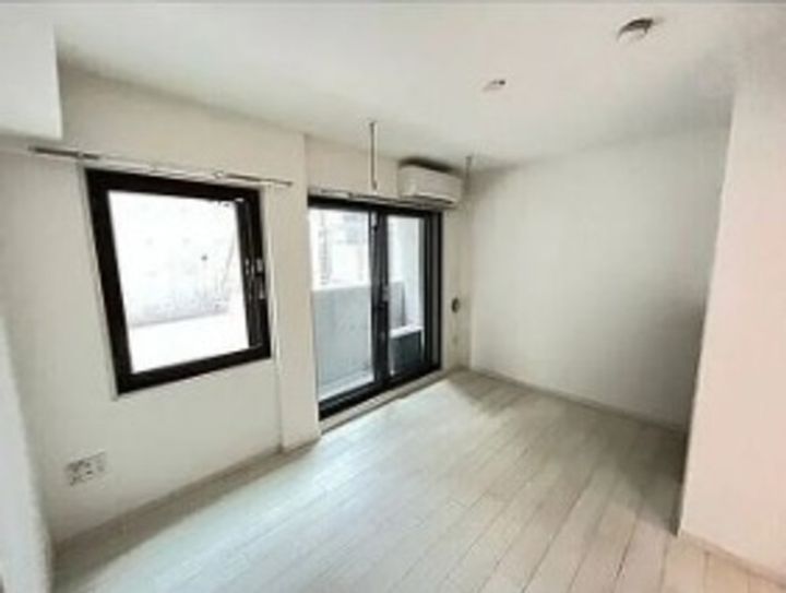 東京都杉並区和泉4(マンション)の賃貸物件の居間