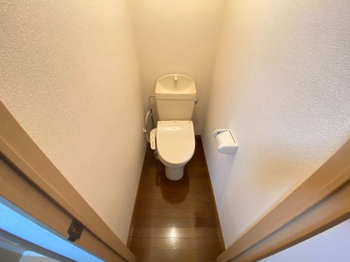 オフィスステーションの内装