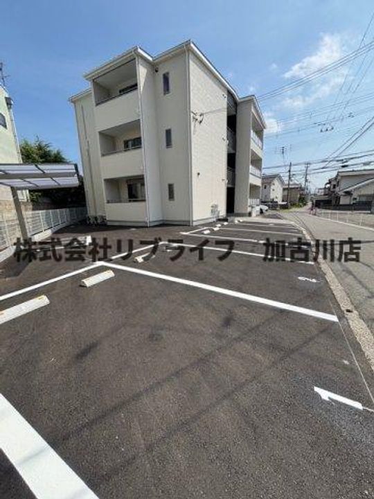 バローレ加佐の地図