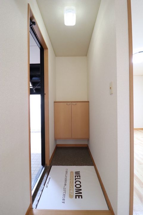 アムール A棟の玄関