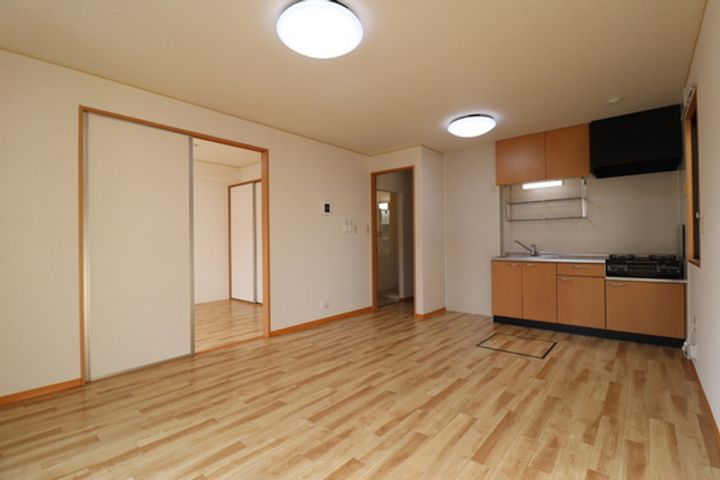 アムール A棟の居間
