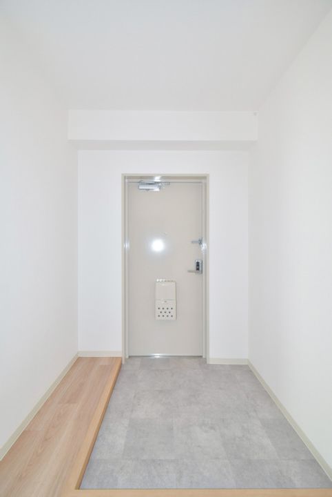 UR奈良青山一丁目の玄関