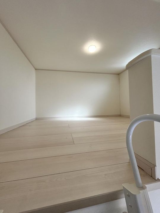 キャトル大泉学園5番館の居間