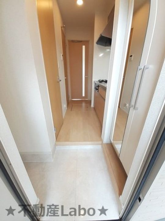 徳島県板野郡北島町鯛浜字川久保(アパート)の賃貸物件の玄関