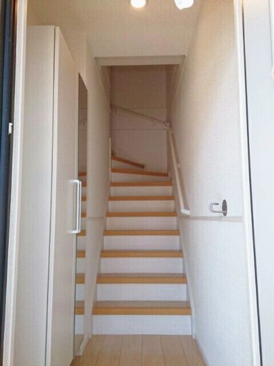 エテルナ ナリッシュ IIの玄関