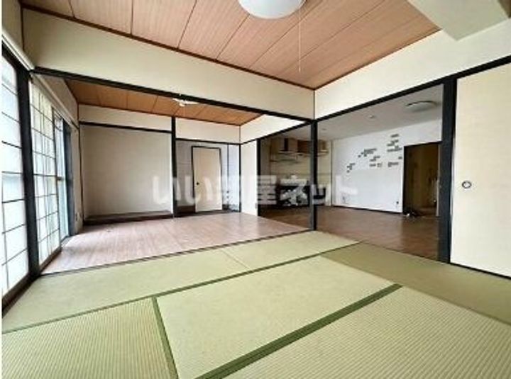 ユニーブル第2六田の内装