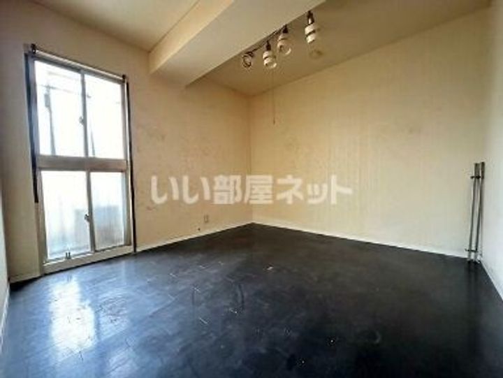 ユニーブル第2六田の内装