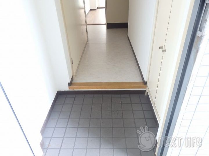 神奈川県座間市相模が丘1(マンション)の賃貸物件の玄関