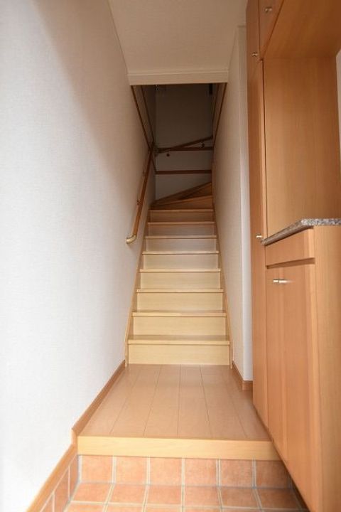 新潟県長岡市与板町与板(アパート)の賃貸物件の玄関