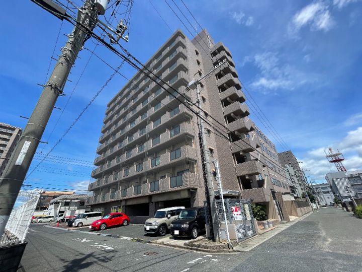 岡山県倉敷市老松町3の賃貸マンションの外観