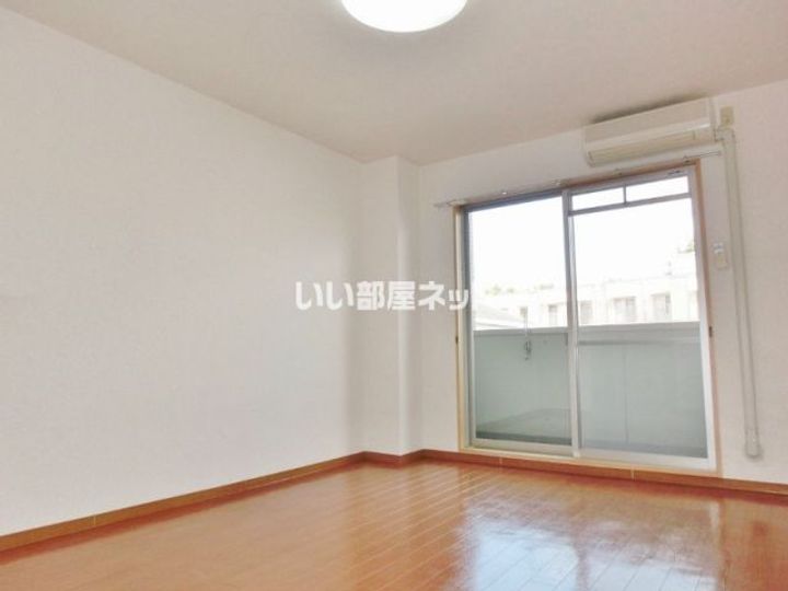 大阪府高石市高師浜4(マンション)の賃貸物件の居間