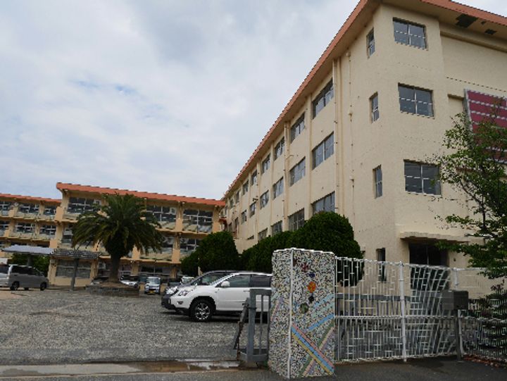 クレベール社ノ木の周辺