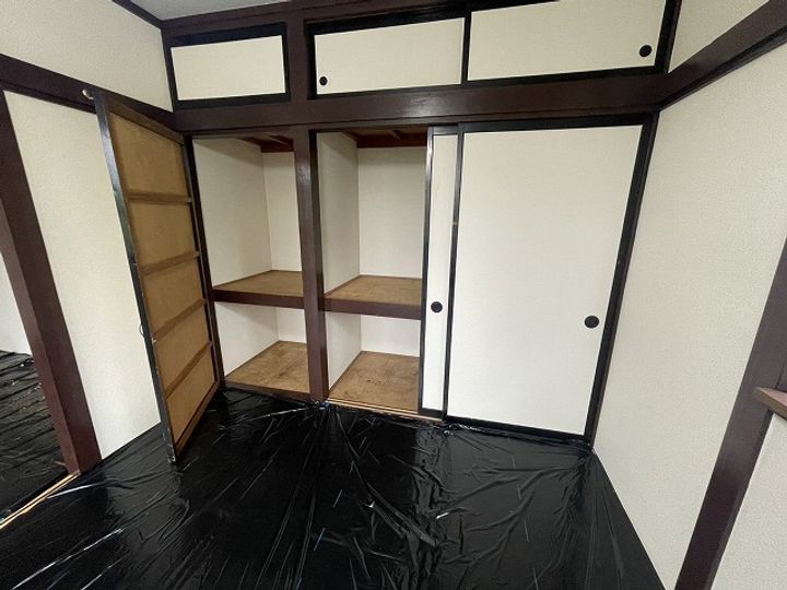 サンライズ袋原の内装