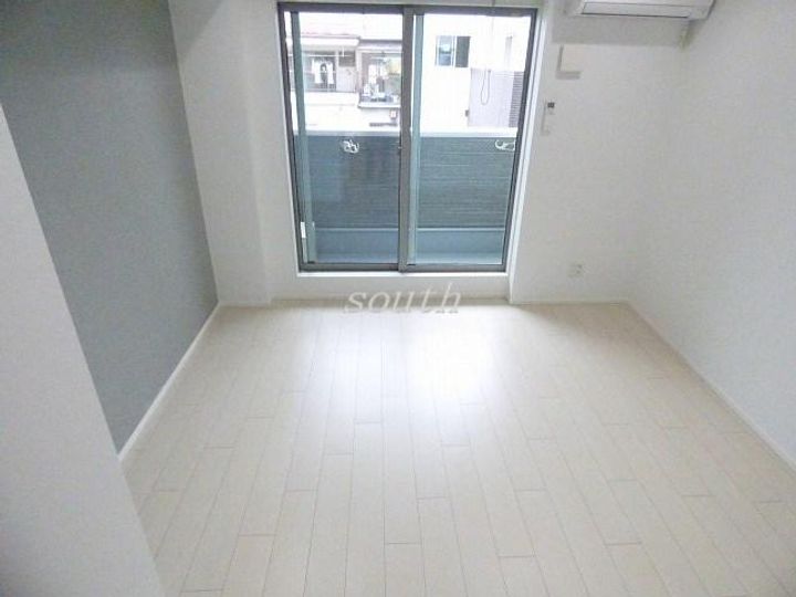 リサージュの内装