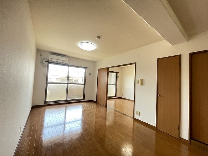 コンセールNKの内装