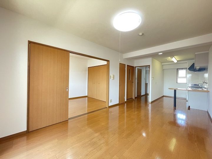 コンセールNKの居間