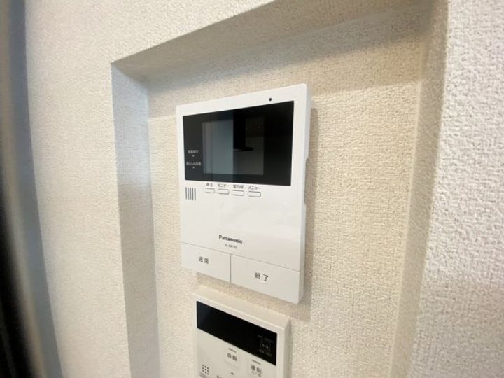 イーイーベース07の内装