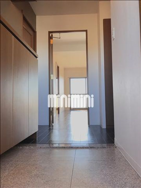 ヒルズいなんばの玄関