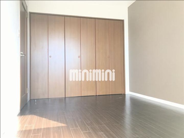 ヒルズいなんばの居間