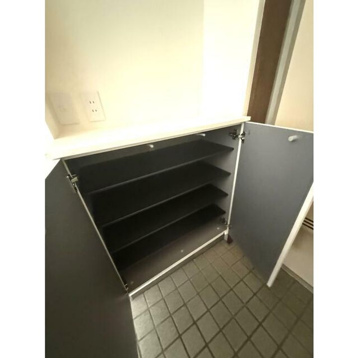 神奈川県横浜市泉区緑園7(マンション)の賃貸物件の玄関