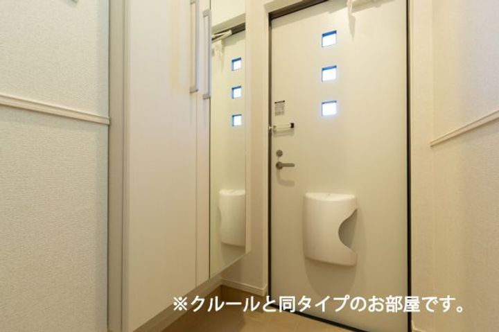 グランディディエライトの玄関