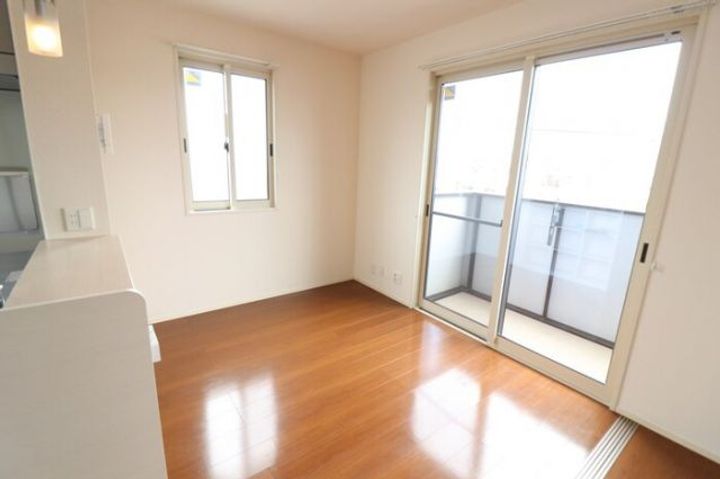 福島県いわき市平下神谷字石淵(アパート)の賃貸物件の居間