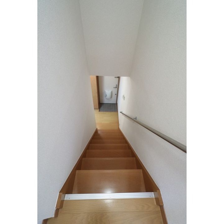 福岡県福岡市西区姪の浜5(アパート)の賃貸物件の玄関