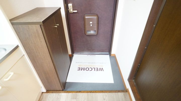 ヴェルドミールの玄関