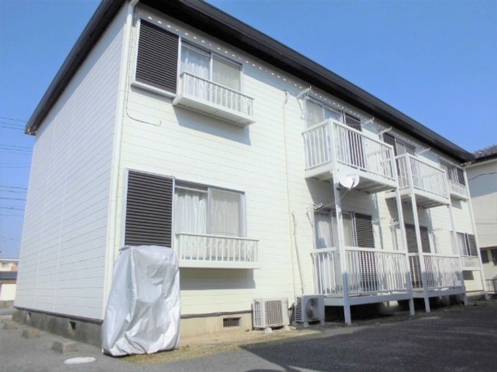メゾン吉田A棟(小名浜寺廻町)の外観